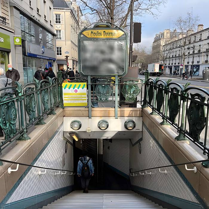 Photo de Métropolitain, station Mouton-Duvernet