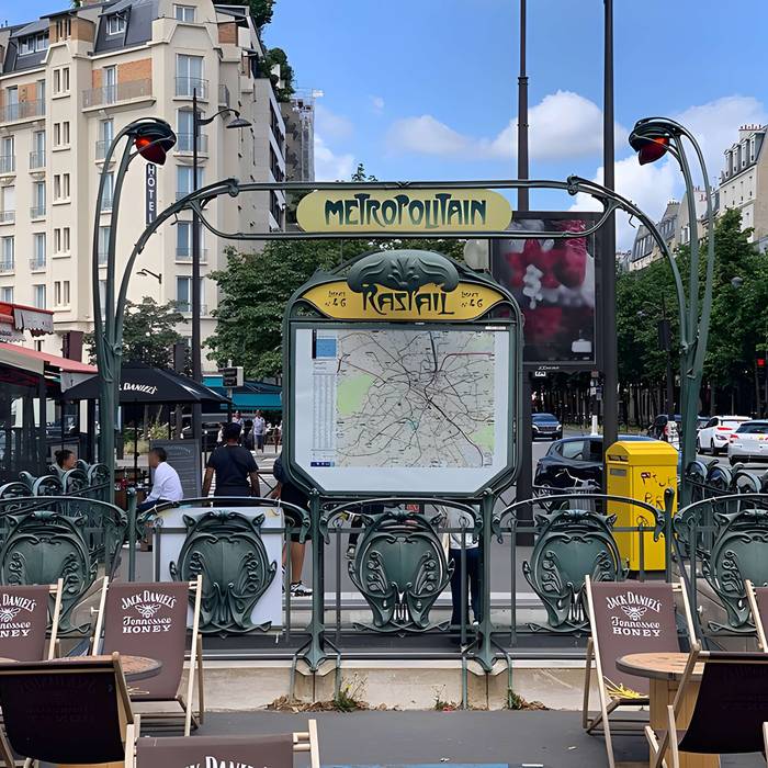 Photo de Métropolitain, station Mouton-Duvernet