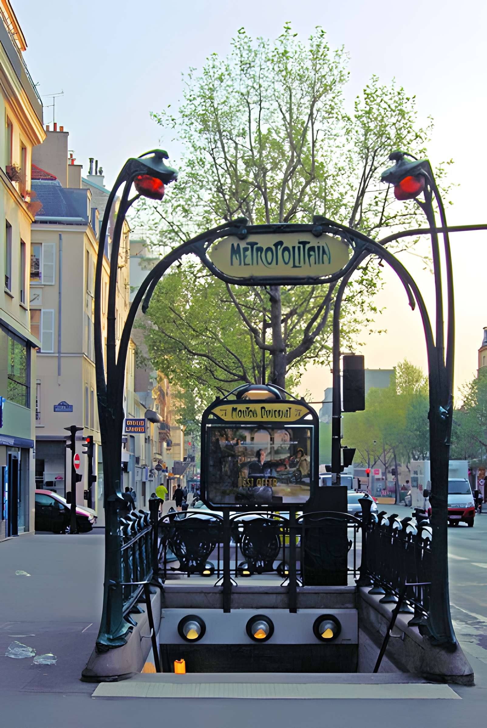 Métropolitain, station Mouton-Duvernet