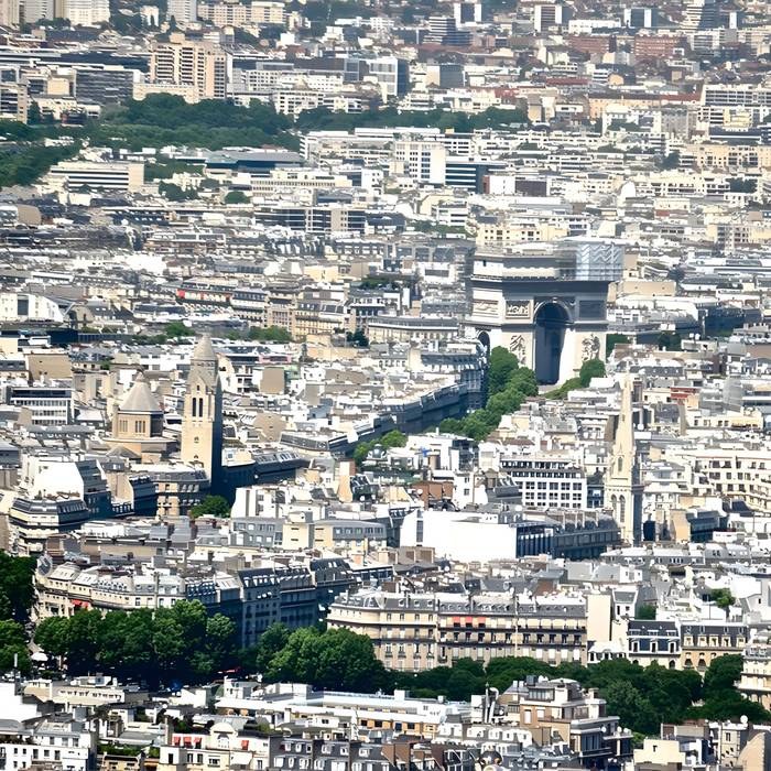 Photo de Chiesa di San Pietro di Chaillot