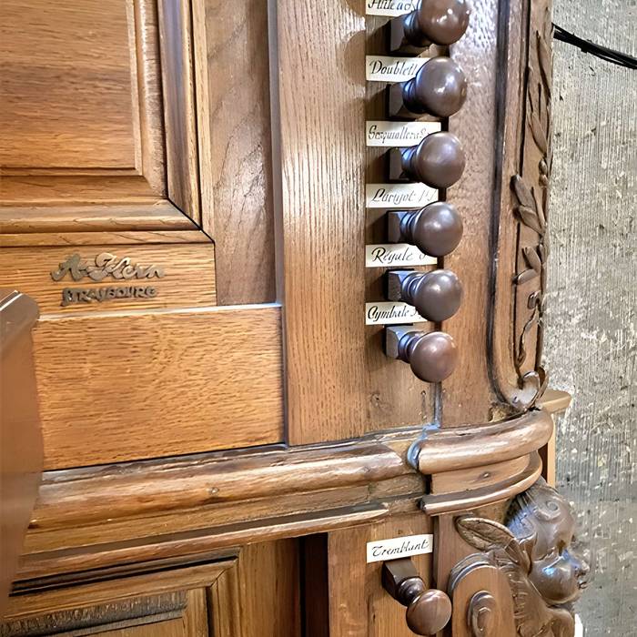 Photo de Chiesa di San Pietro di Chaillot