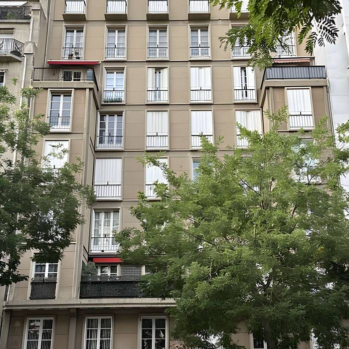 Photo de Immeuble situé 16 avenue de Versailles