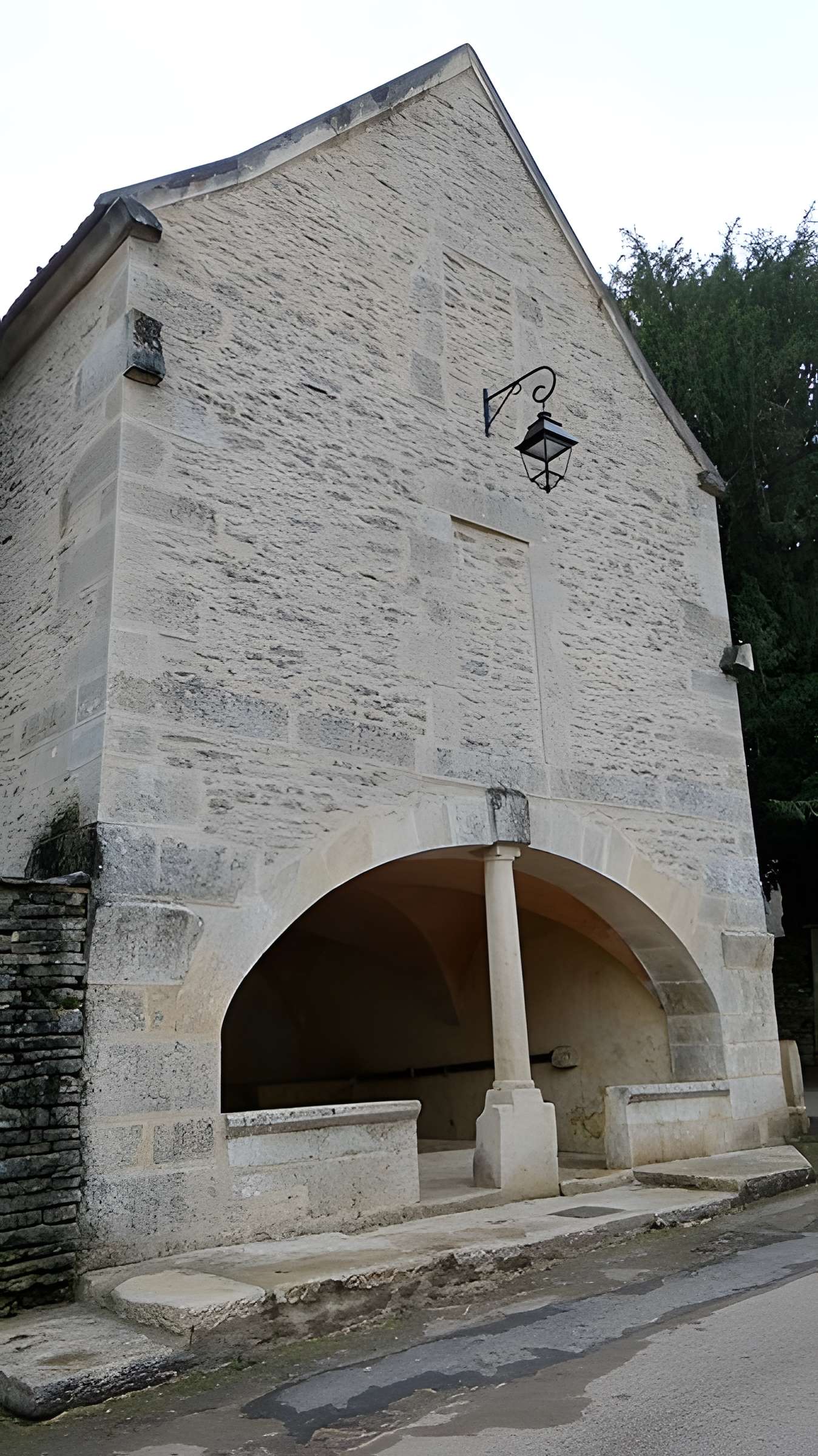 Lavoir de Bierry-les-Belles-Fontaines