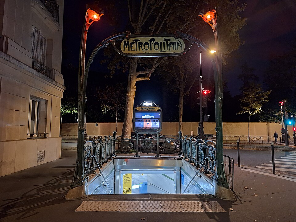 Métropolitain, station Boissière