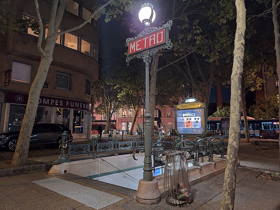 Métropolitain, station Boissière