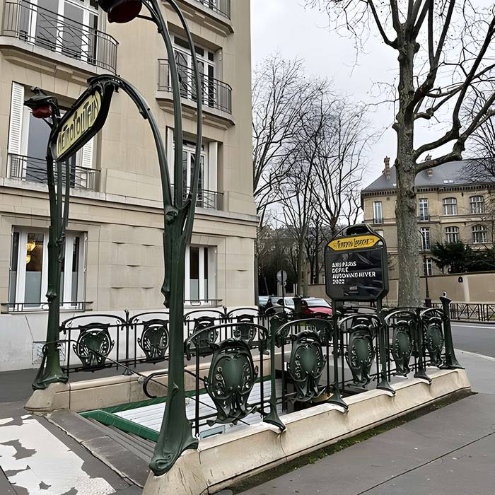 Photo de Metropolitan, stazione di Boissière