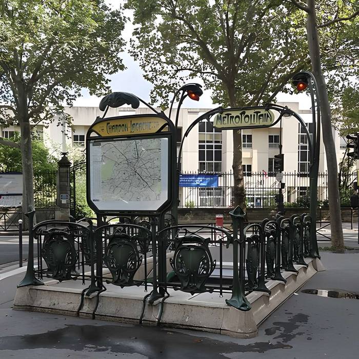 Photo de Metropolitan, stazione di Boissière