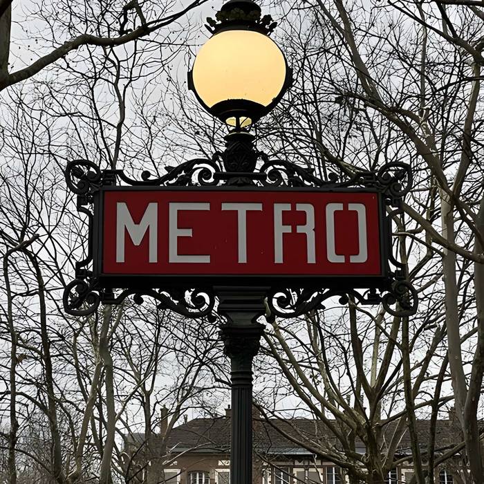 Photo de Metropolitan, stazione di Boissière