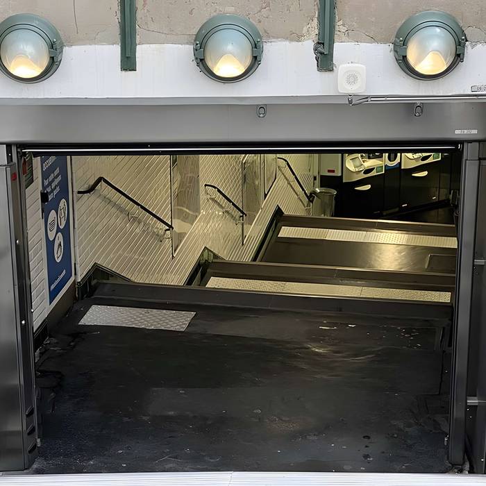 Photo de Metropolitan, stazione di Boissière