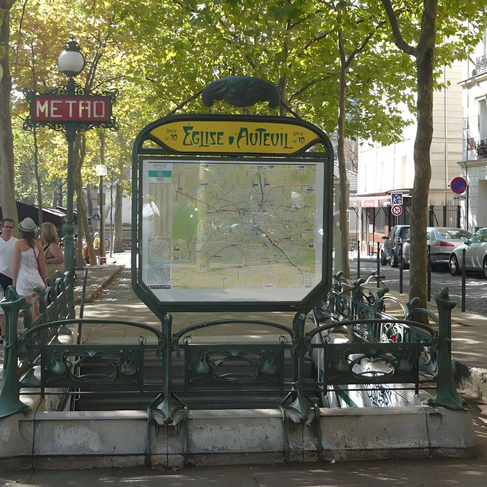 Photo de Metropolitan, stazione di Boissière