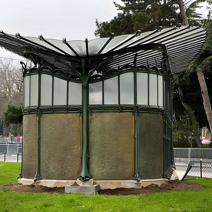 Photo de Metropolitan, stazione di Boissière