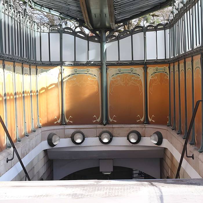 Photo de Metropolitan, stazione di Boissière