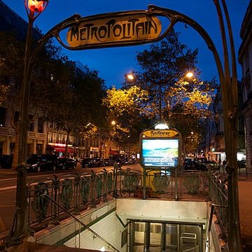 Métropolitain, station Boissière