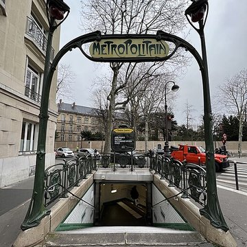 Métropolitain, station Boissière