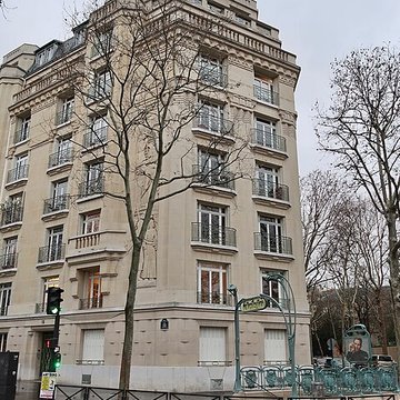 Métropolitain, station Boissière