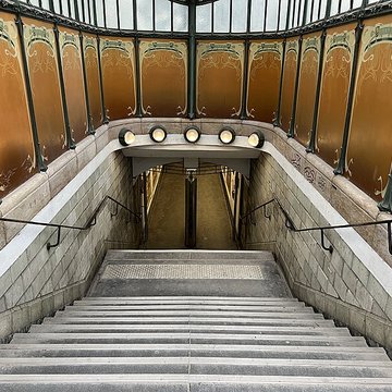 Métropolitain, station Boissière