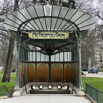 Métropolitain, station Boissière