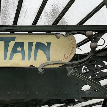 Métropolitain, station Boissière