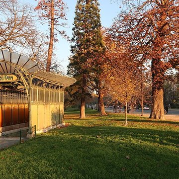 Métropolitain, station Boissière
