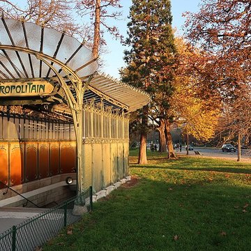 Métropolitain, station Boissière