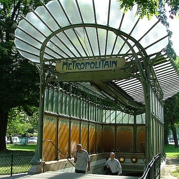 Métropolitain, station Boissière
