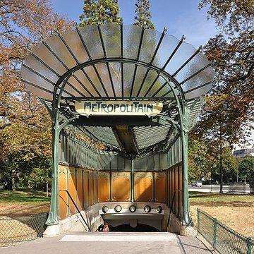Métropolitain, station Boissière