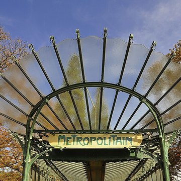 Métropolitain, station Boissière