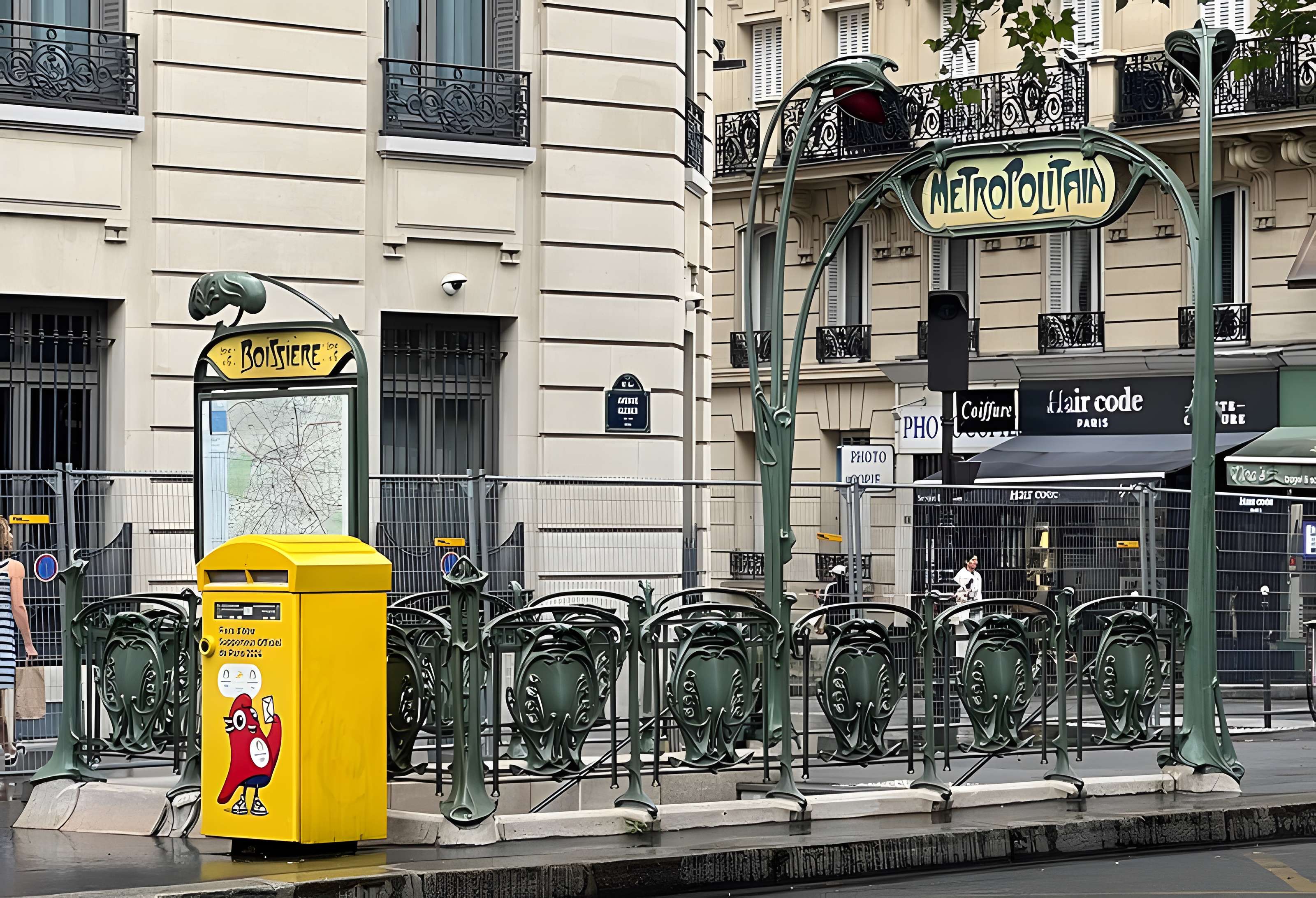 Métropolitain, station Boissière