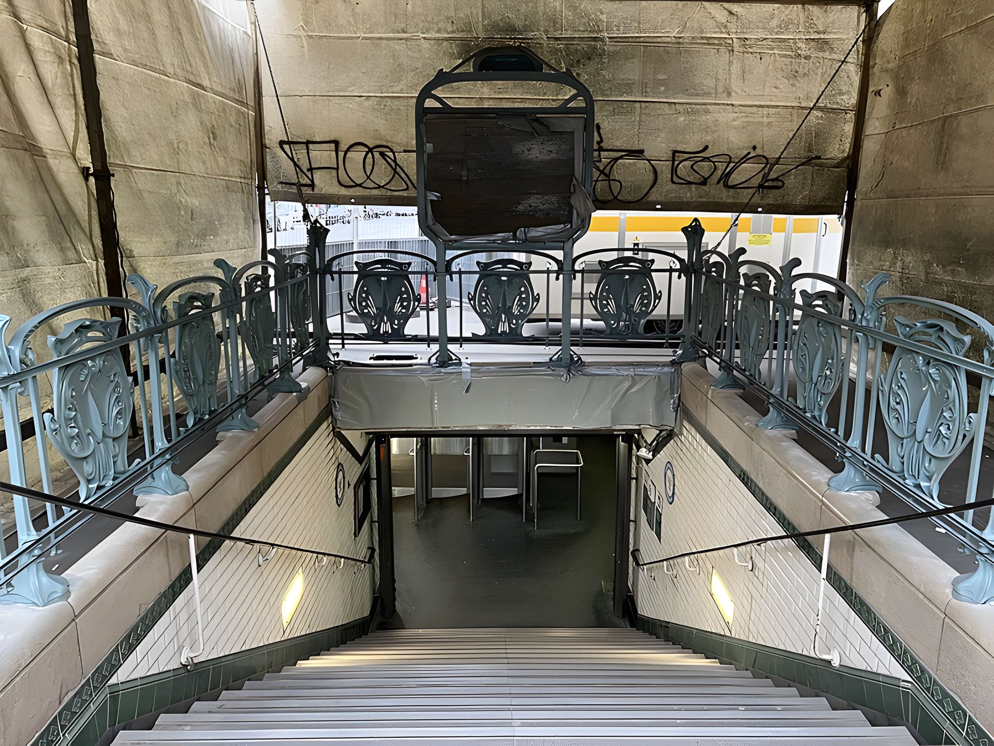 Métropolitain, station Boissière