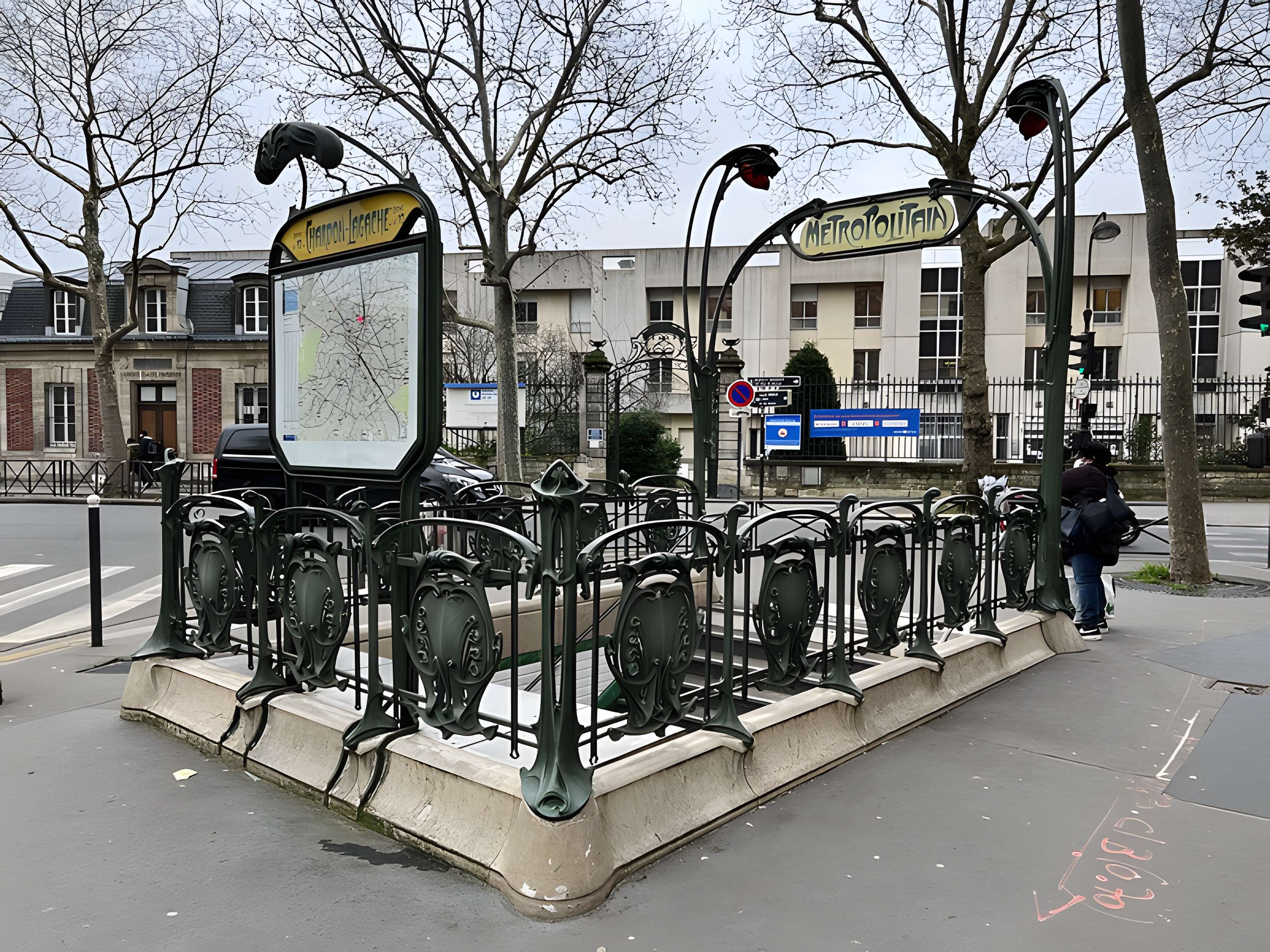 Métropolitain, station Boissière