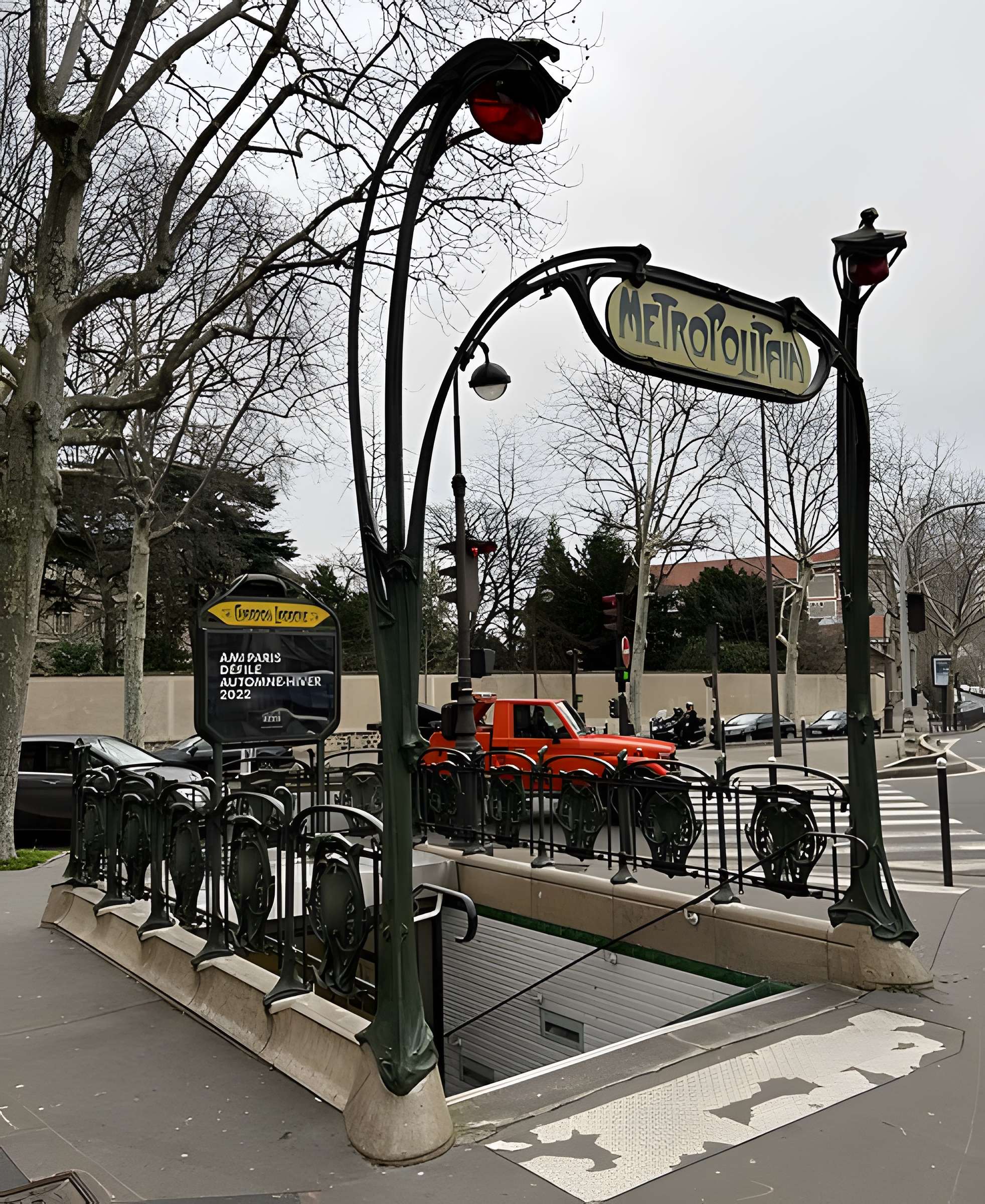 Métropolitain, station Boissière
