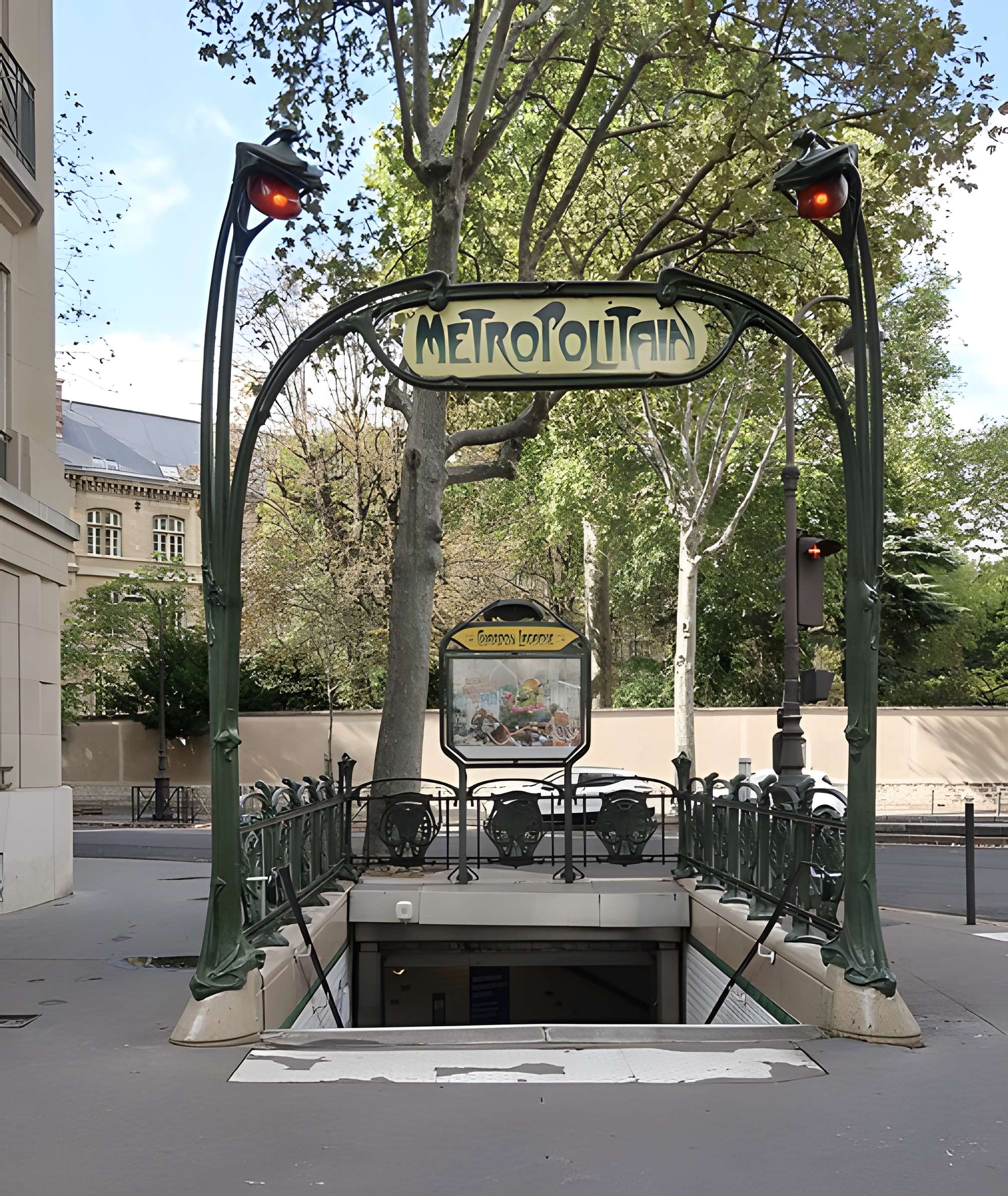 Métropolitain, station Boissière