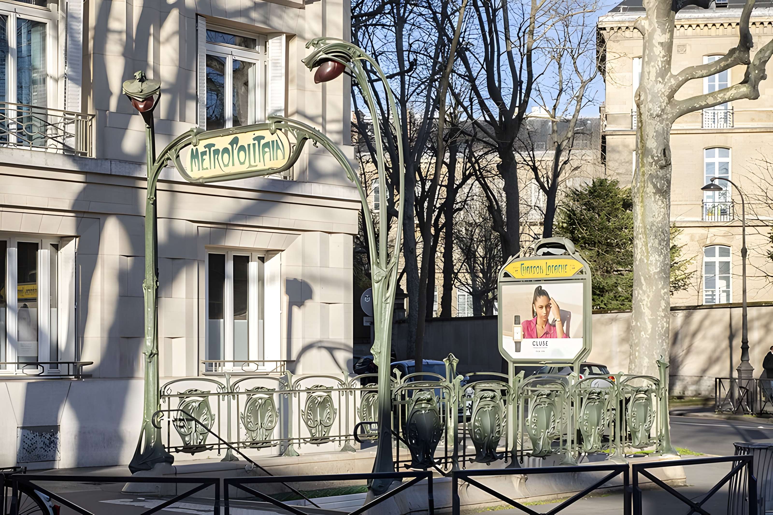 Métropolitain, station Boissière