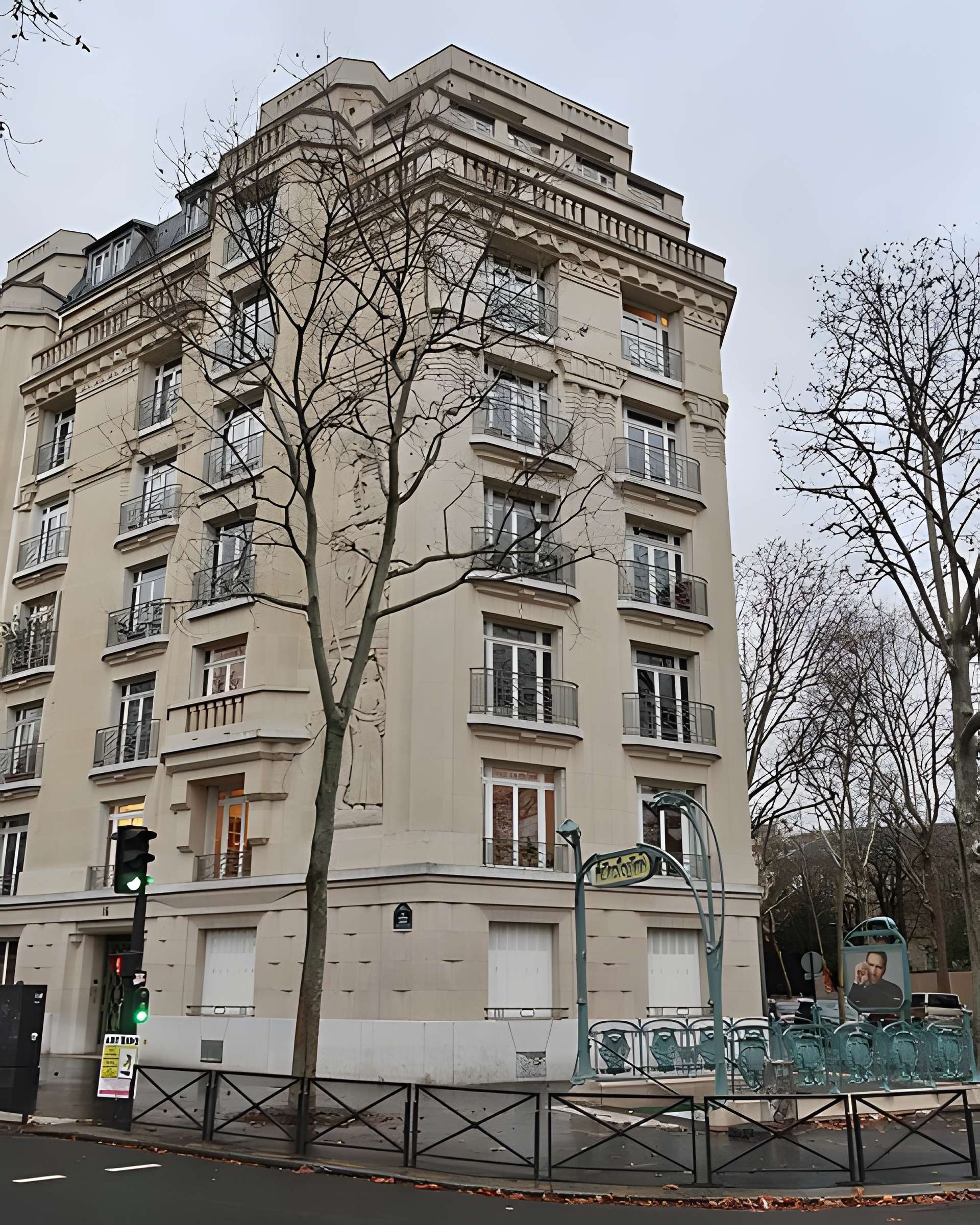 Métropolitain, station Boissière