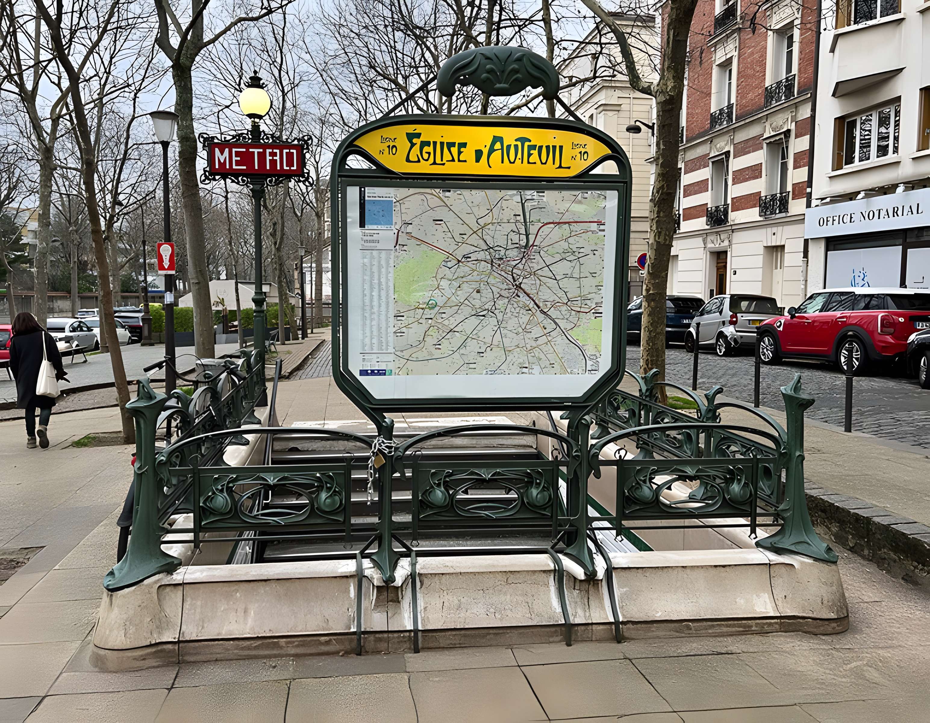 Métropolitain, station Boissière