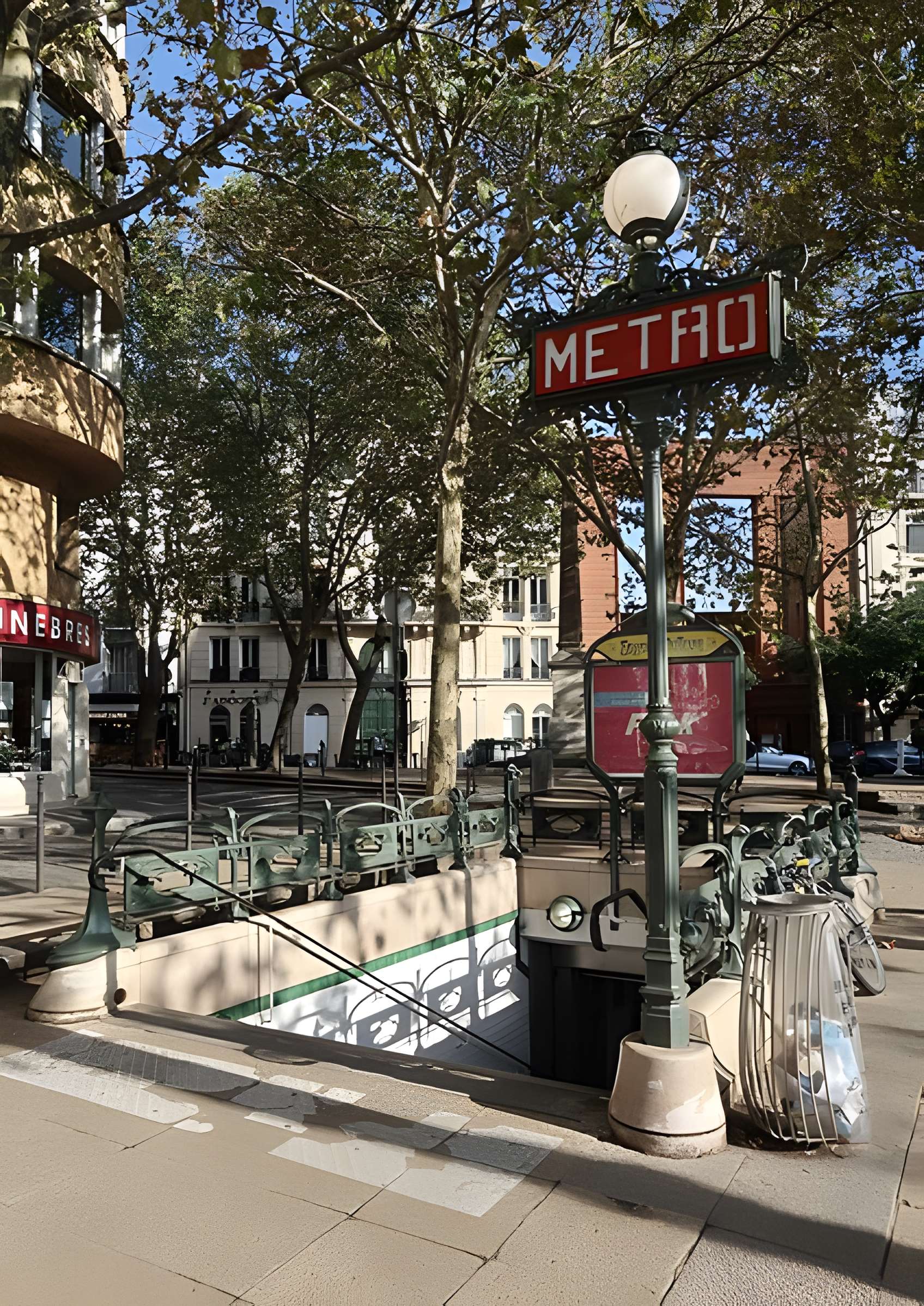 Métropolitain, station Boissière