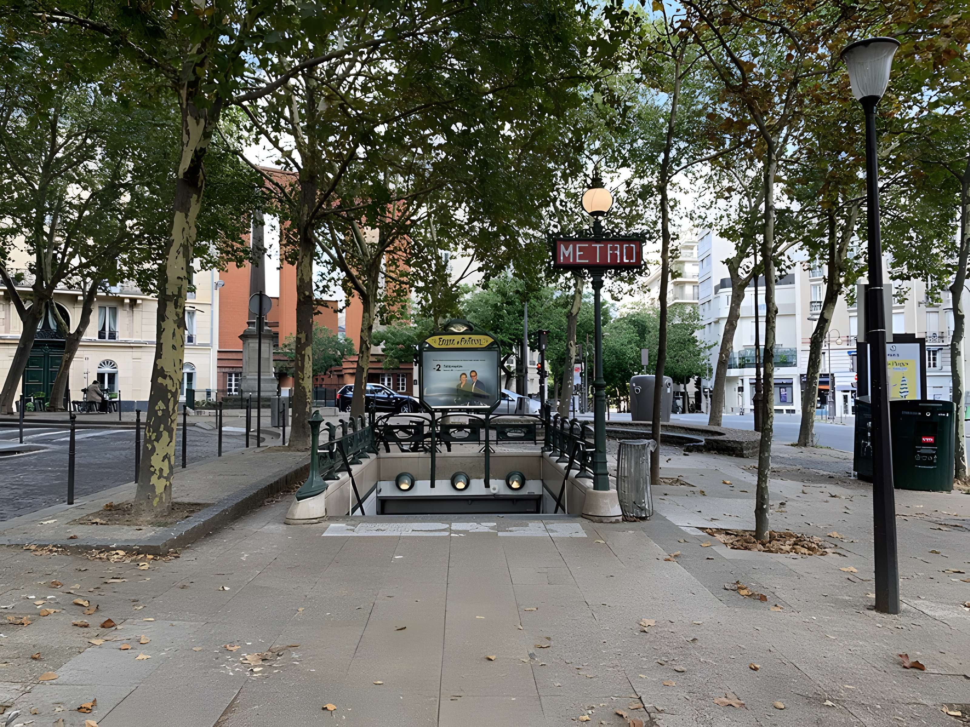 Métropolitain, station Boissière