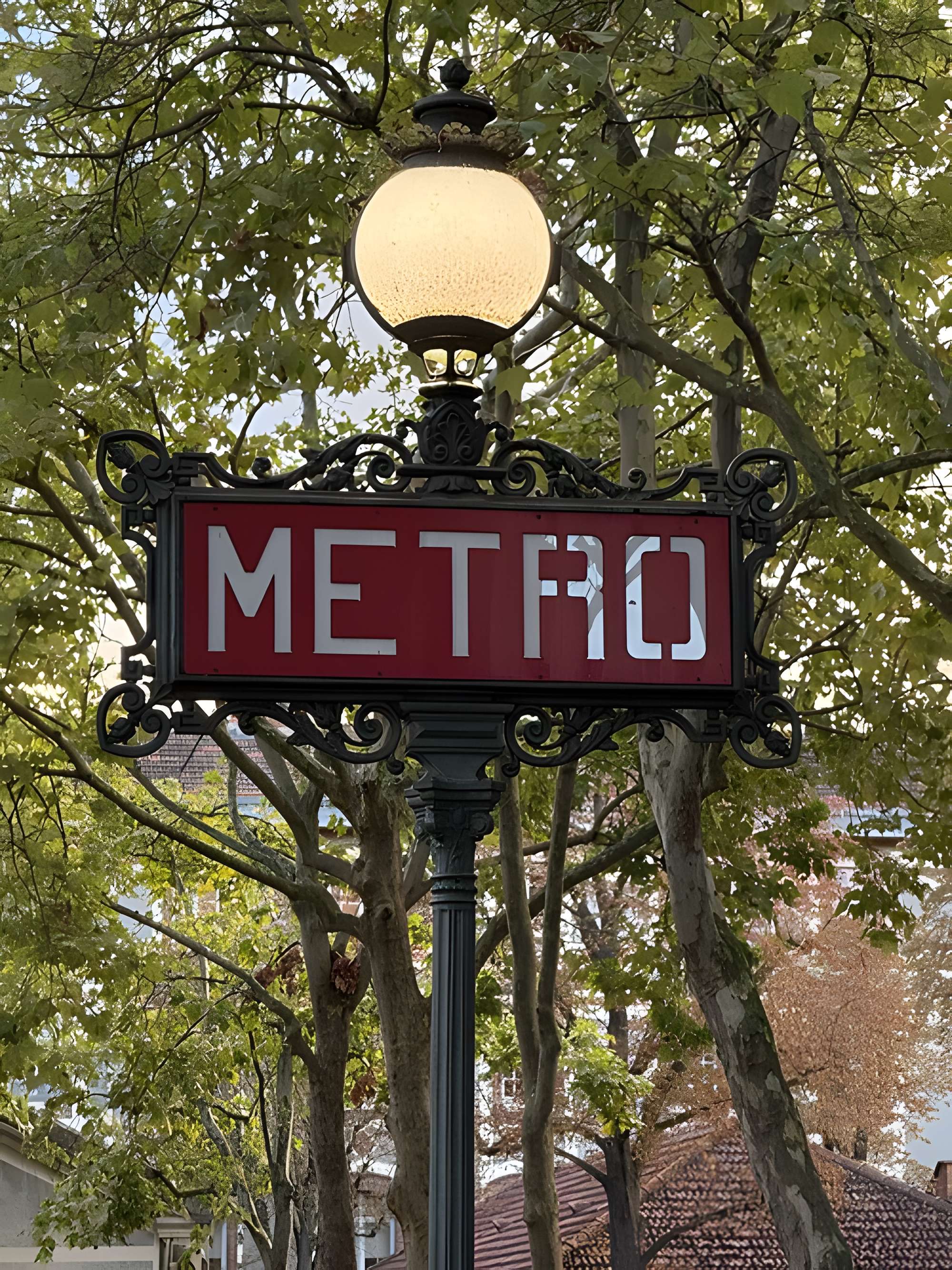 Métropolitain, station Boissière