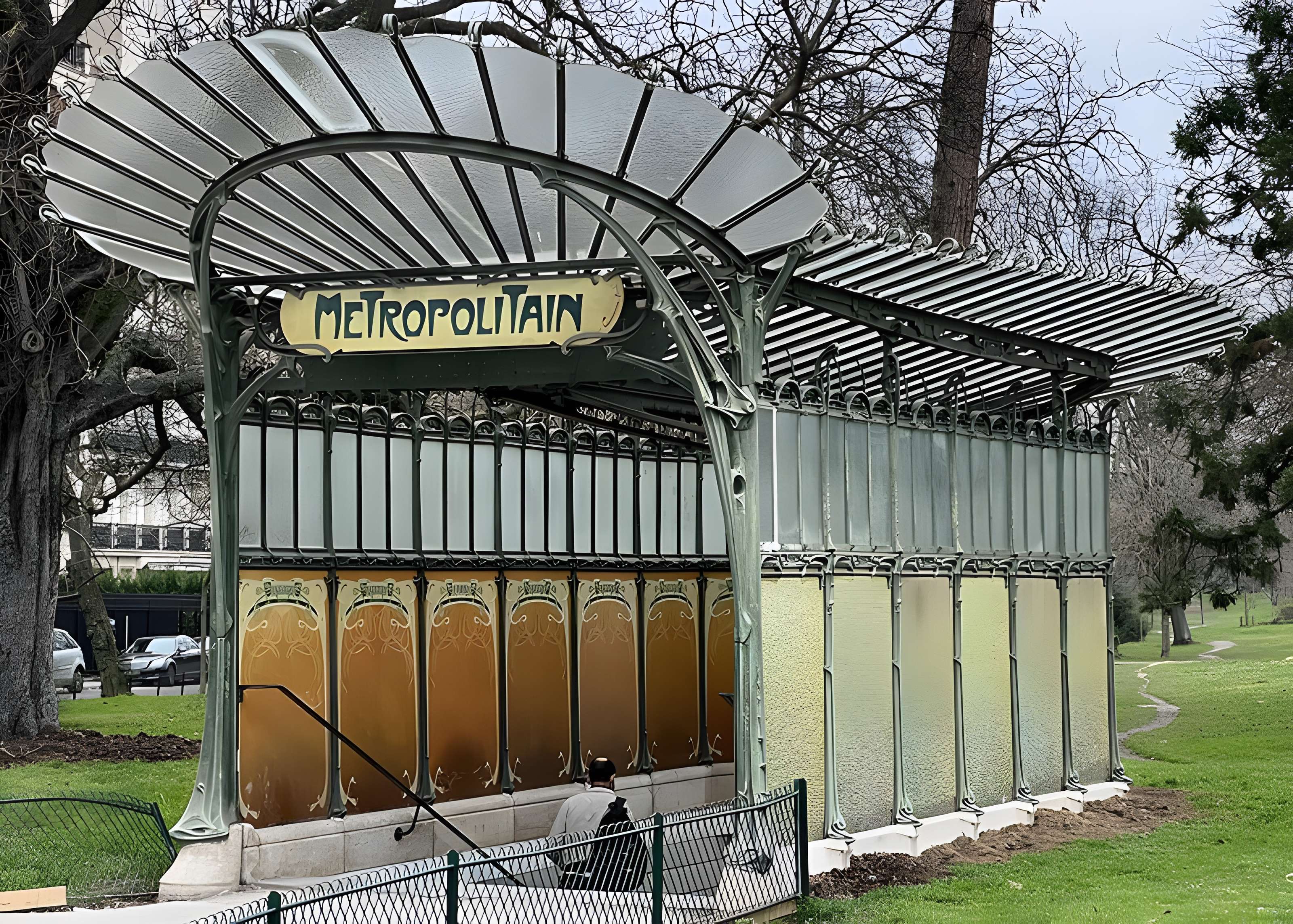 Métropolitain, station Boissière