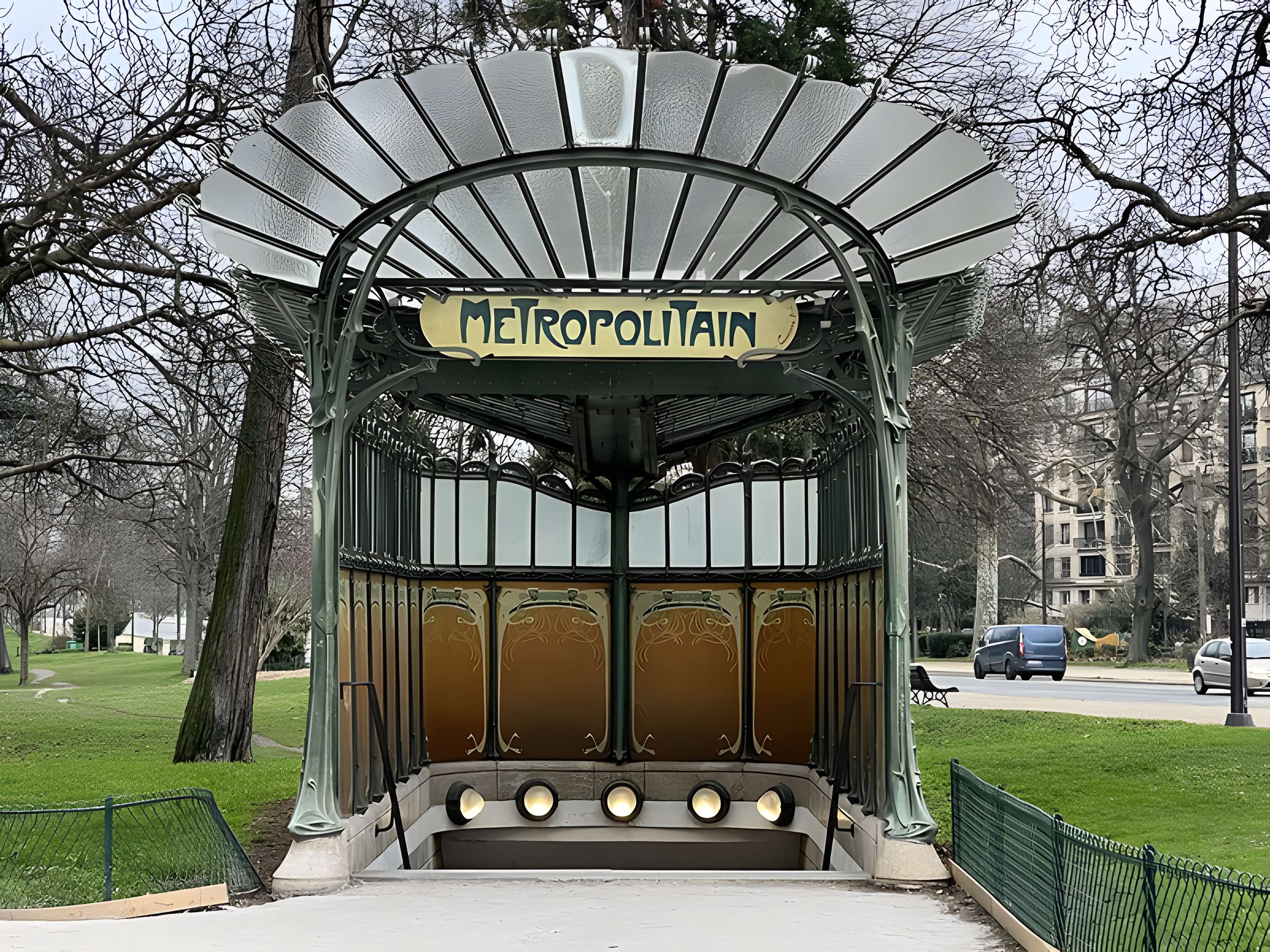 Métropolitain, station Boissière