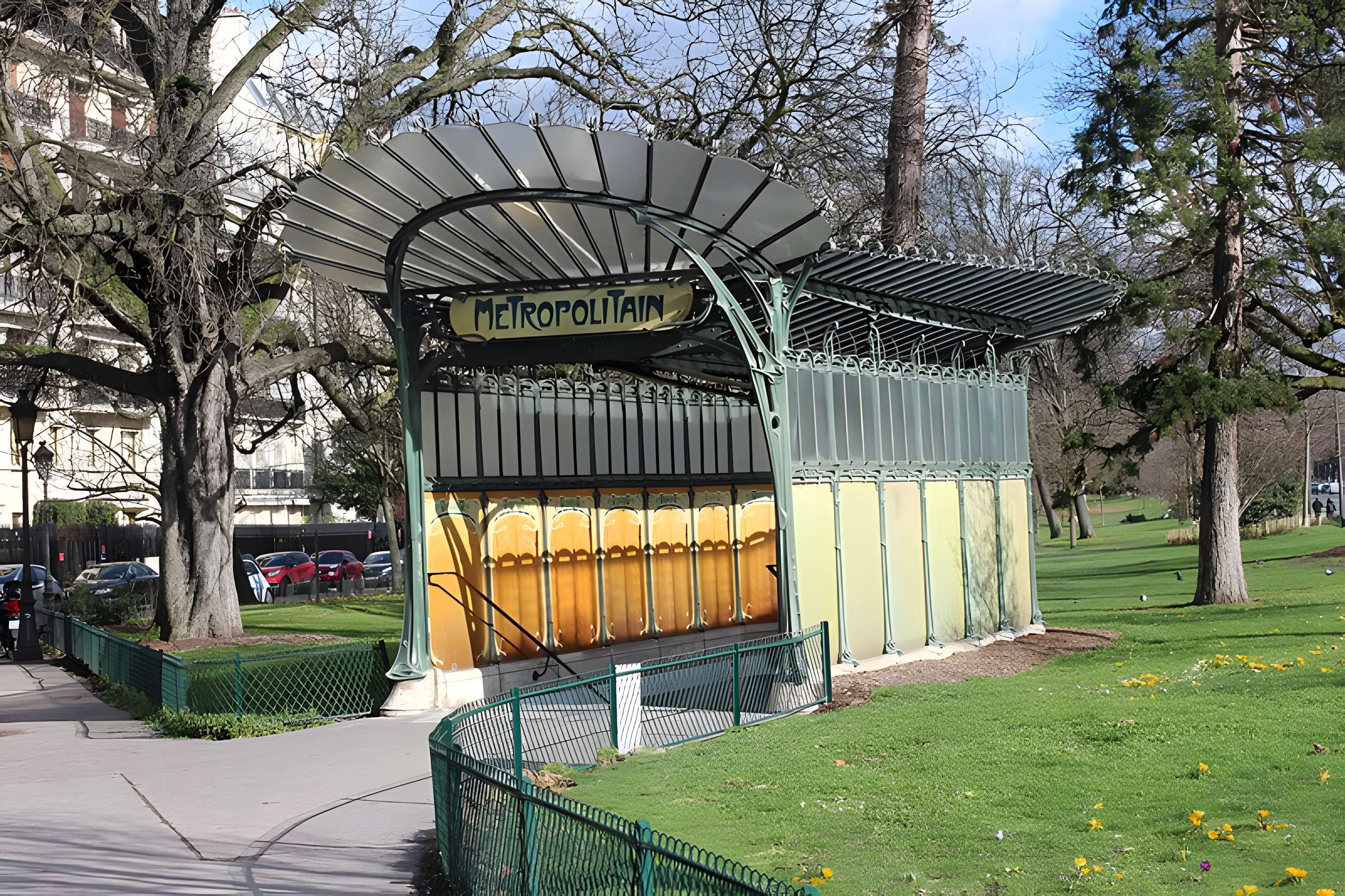 Métropolitain, station Boissière