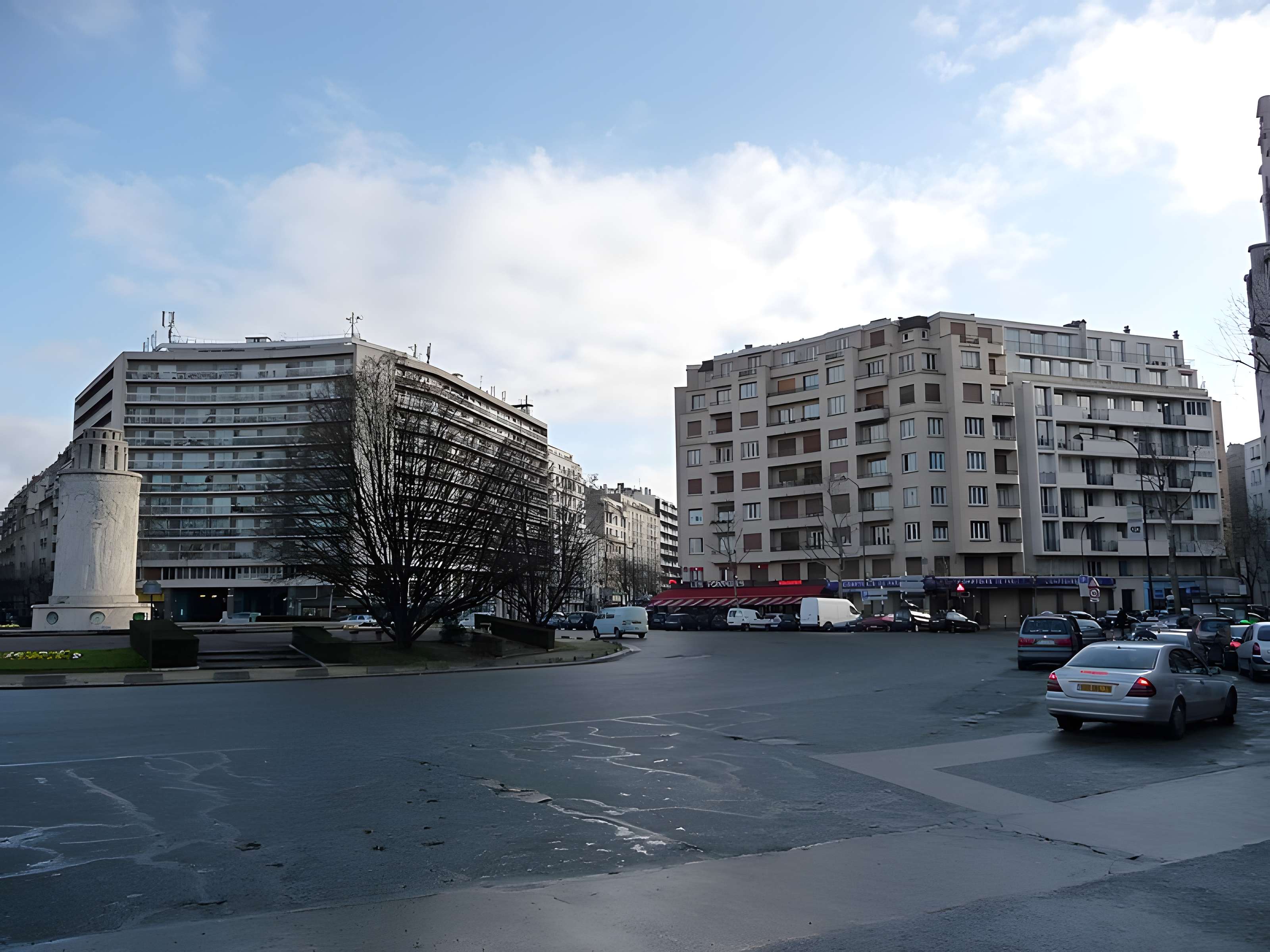Place de la porte de Saint-Cloud