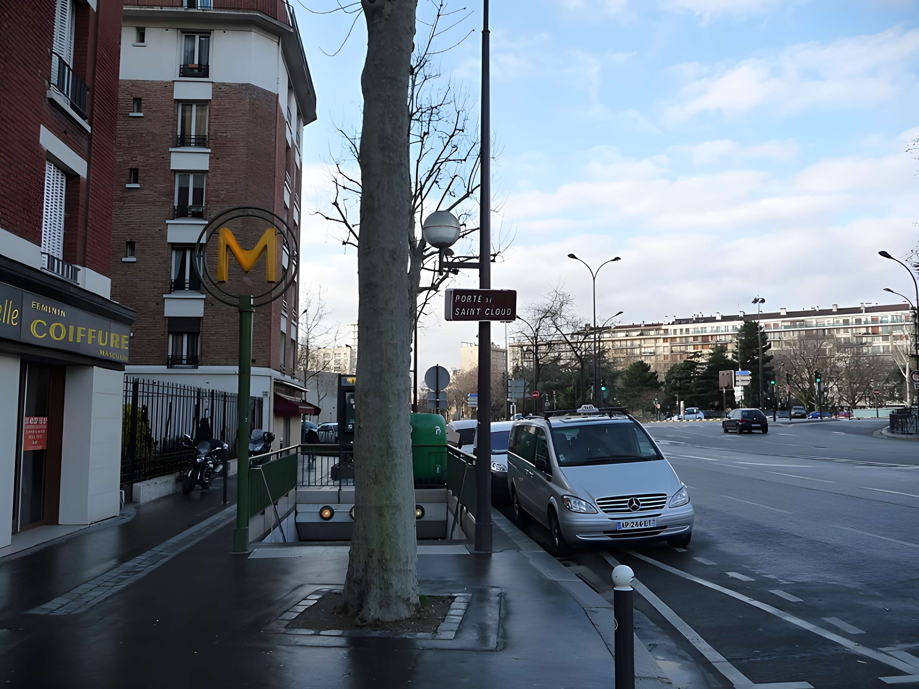 Place de la porte de Saint-Cloud