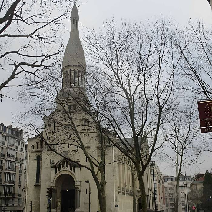 Photo de Notre-Dame-dAuteuil Church