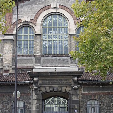 Ateliers de décors de lOpéra bâtiment central et pavillon dentrée