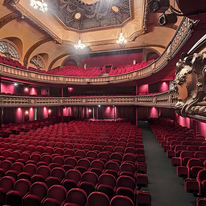 Photo de Ancien théâtre Victor Hugo, cinéma Trianon