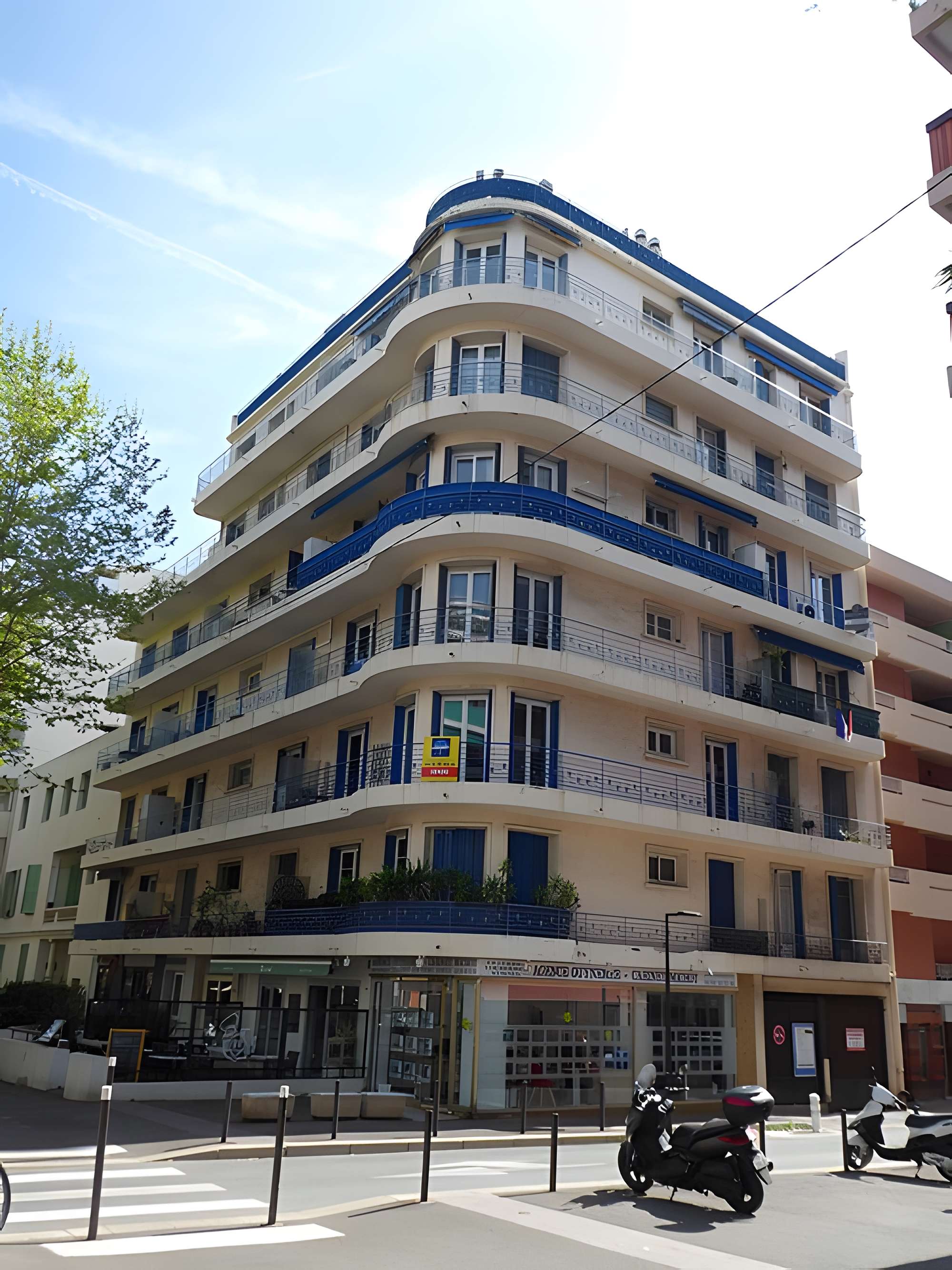 Ancien théâtre Victor Hugo, cinéma Trianon