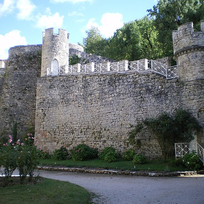 Photo de Château de Cénevières