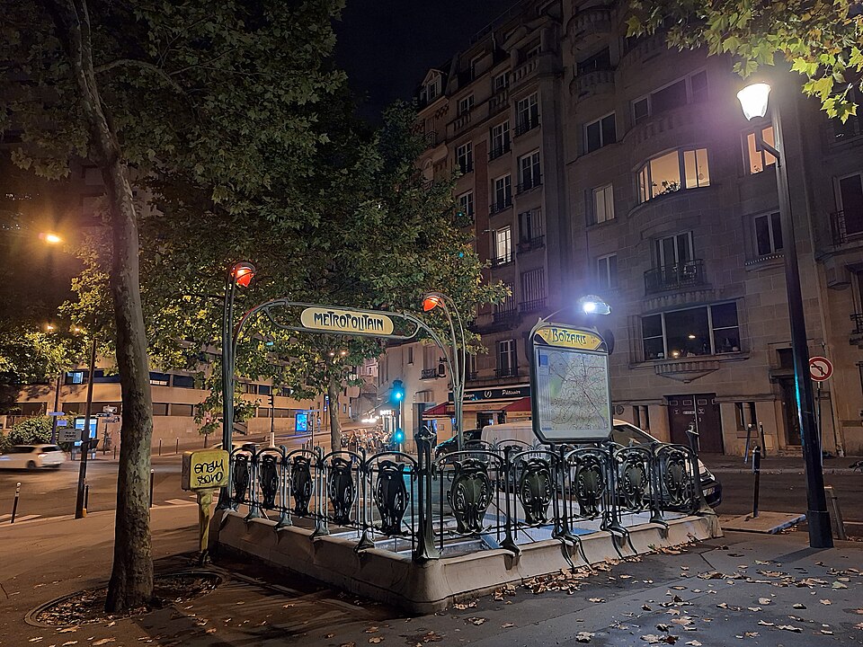 Métropolitain, station Botzaris