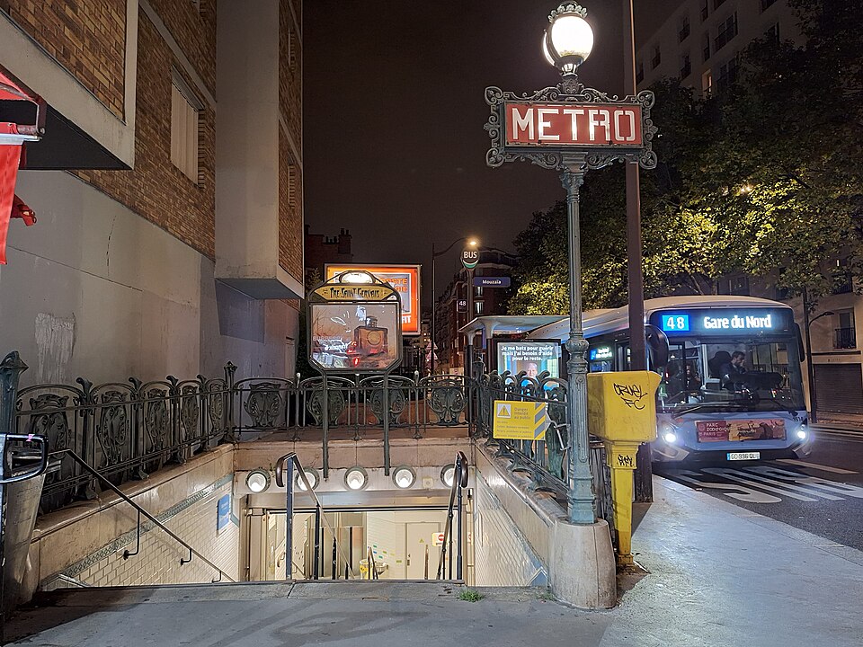 Métropolitain, station Botzaris